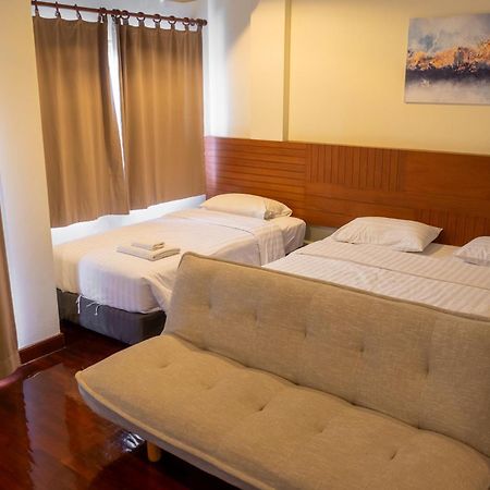 Baan Chuan Chom Pattaya Hotel Kültér fotó